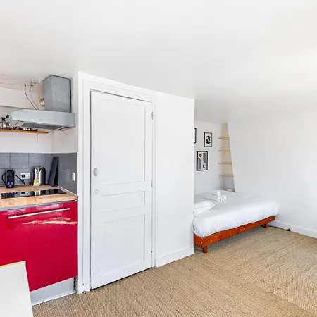 Appartamento Guestready - Au Coeur De Pour 2 Parigi